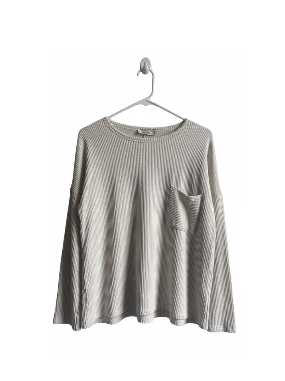 Zenana Ribbed Long Sleeve Pocket Top Size S/M
